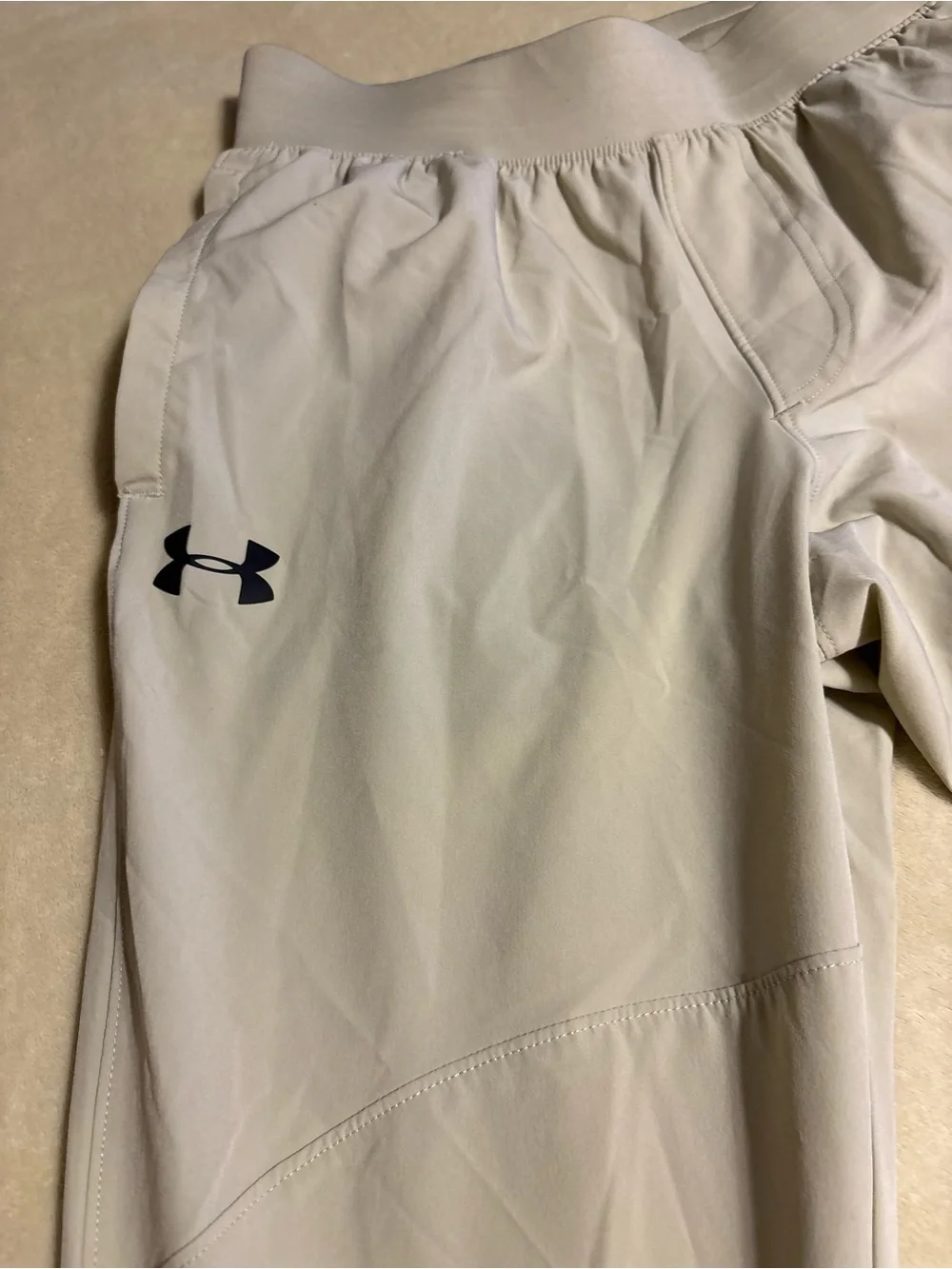 Under Armour Men's Light Gray Athletic Joggers